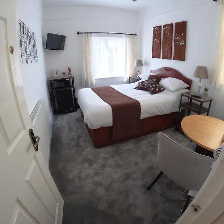 The Grove Hotel 3*